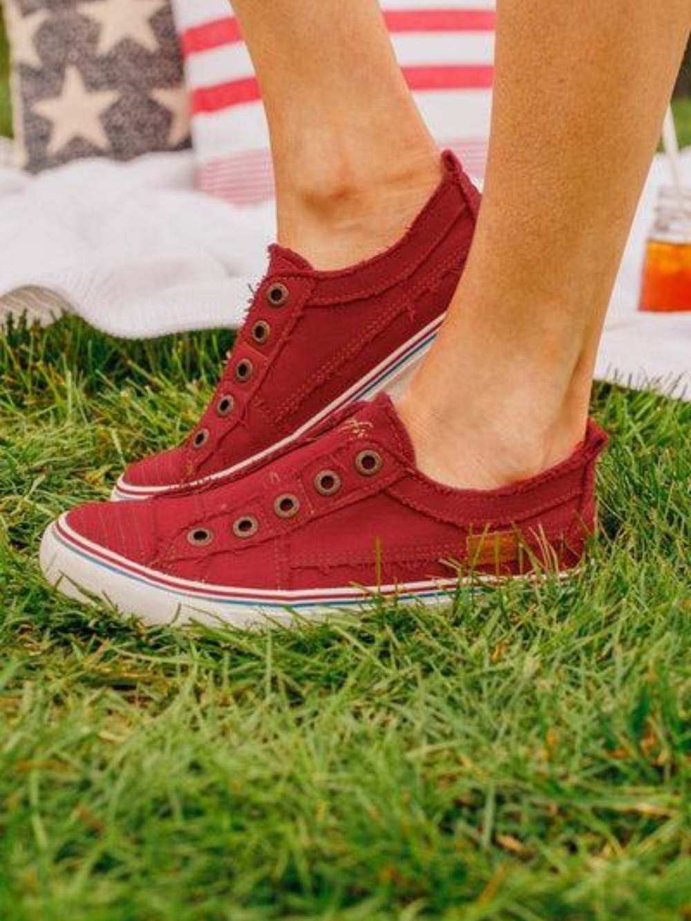 Women’s Slip-On Canvas Sneakers - Burgundy